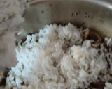 A picture of step 4 of Boiled fried rice.