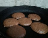 Foto del paso 4 de la receta: Galletitas de cacao (puede ser sin horno)