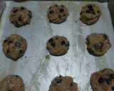 Foto langkah ke 2 dari resep Choco Nut Cookies.
