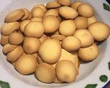 Foto langkah ke 4 dari resep Biskuit Bayi Egg Drop (non dairy).