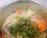 Hình bước làm 4 của món Thứ 3 - Thực đơn giảm cân low carbCanh chua bạc hà nấu xương bò