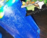 A picture of step 5 of Bluemoon mocktail.