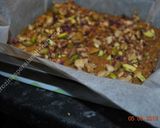 A picture of step 6 of Besan Halwa حلوای آرد نخودچی.