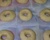 صورة لخطوة 1 من وصفة أطيب دونات 🍩 مع صلصة شوكولا ولا أروع 🍫