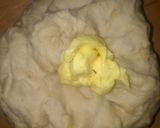 A picture of step 4 of Stuffed doughnuts.