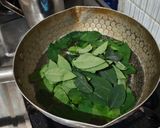 Foto langkah ke 2 dari resep Scrambled Egg Daun Katuk.