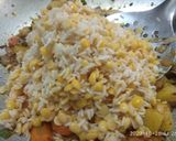 A picture of step 4 of Vegetable Masala Khichdi.