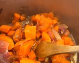 Une image de l'étape 1 de Velouté buternut / carottes au lait de coco.
