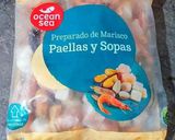 Foto del paso 2 de la receta: Sopa de mariscos y pescados congelados y gambas frescas
