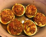 Une image de l'étape 10 de Courgettes en cocotte farcies tomates et poivrons.