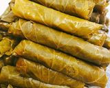 صورة لخطوة 2 من وصفة ورق عنب باللحمة والأرز