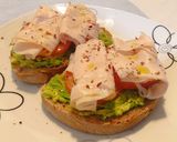 Foto del paso 3 de la receta: Tosta de aguacate y pavo