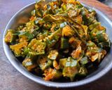 भेंडीची भाजी (bhendi chi bhaji recipe in marathi) रेसिपी स्टेप 11 फोटो 