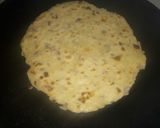 A picture of step 5 of Onion garlic chapatis.