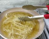Foto langkah ke 5 dari resep Stik Bawang Renyah.