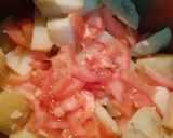 A picture of step 2 of Alu tarkari pori wali (Potato Curry).