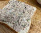 Gambar langkah 3 resipi Sandwich sardin.
