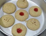 गव्हाच्या पीठाची कोकोनट नानकटाई (coconut nankhatai recipe in marathi) रेसिपी स्टेप 4 फोटो 