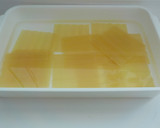Foto del paso 1 de la receta: Chips de jengibre y tomillo