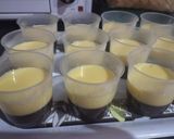 Foto langkah ke 2 dari resep Puding Cocktail Lapis Coklat.