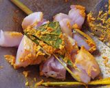 Foto langkah ke 2 dari resep Pindang Ikan Cucut (Tanpa Santan).
