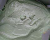 Foto langkah ke 6 dari resep Bolu Pandan Keju Putih Telur.