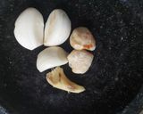 Foto langkah ke 1 dari resep Ayam ungkep rempah bumbu racik.
