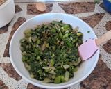 Foto del paso 3 de la receta: Buñuelos de acelga y zapallito 🥬