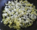 Foto del paso 2 de la receta: Espaguetis con salsa de pimientos asados y soja texturizada