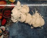 Фото кроку 4 до Проста вечеря: картопля з курячими стегенцями у духовці.