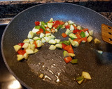 Foto del paso 3 de la receta: Hojaldre de ternera y queso