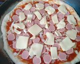 Foto langkah ke 6 dari resep Pizza sosis teflon.