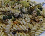 Kelkáposztás fusilli (orsó tészta), pirított dióval recept fázis 9 fotója