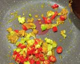 Foto langkah ke 2 dari resep 24. Pineapple Fried Rice (Nasi goreng nanas khas Thailand).