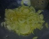 Foto langkah ke 3 dari resep Steak Sapi Saus Jamur.