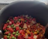 A picture of step 3 of Gajar matar sabji.