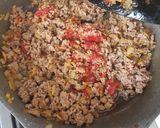 عکس مرحله 1 از دستور گشنیز پلو با گوشت چرخ کرده