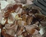 Foto langkah ke 3 dari resep Tumis sosis tahu saus tiram.
