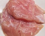 Foto del paso 1 de la receta: Pechugas de Pollo c/salsa de puerros cebollas y ajos