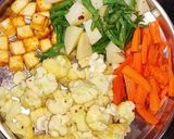 व्हेज बिर्याणी - वेजिटेबल बिर्याणी (Vegetable Biryani recipe in marathi) रेसिपी स्टेप 2 फोटो 