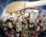 Foto del paso 1 de la receta: Arroz con choritos y camarones