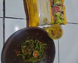 Foto langkah ke 7 dari resep Plecing kangkung khas Bali.