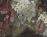 Foto del paso 2 de la receta: Pollo dorado, al vino y ajo con papas
