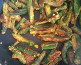 A picture of step 2 of Karari bhindi.