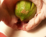 Foto del paso 7 de la receta: Picantón al horno en lata, con hierbas aromáticas y especias nobles