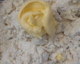 Foto langkah ke 2 dari resep Kue Bawang Gunting.