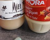 Une image de l'étape 1 de Vinaigrette miel moutarde.
