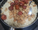 Foto del paso 1 de la receta: Migas con gambas y chorizo