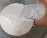Foto langkah ke 2 dari resep Gulai ikan salai pucuk ubi.