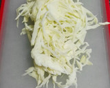 Foto del paso 2 de la receta: Burritos de repollo,espinaca, aguacate con mayonesa de zanahoria